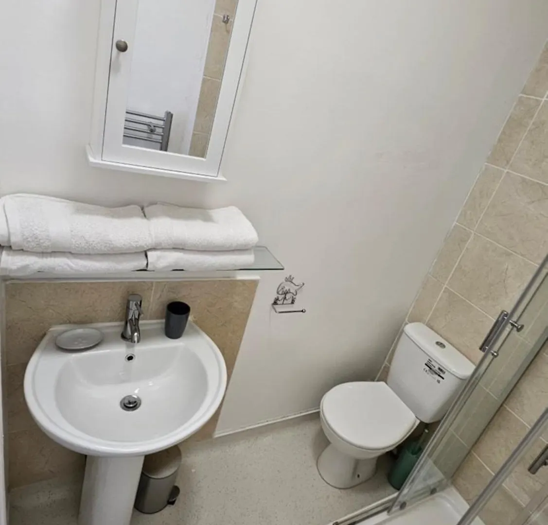 Entire 2 Bedroom Apartment City Centre & Stadium Cardiff